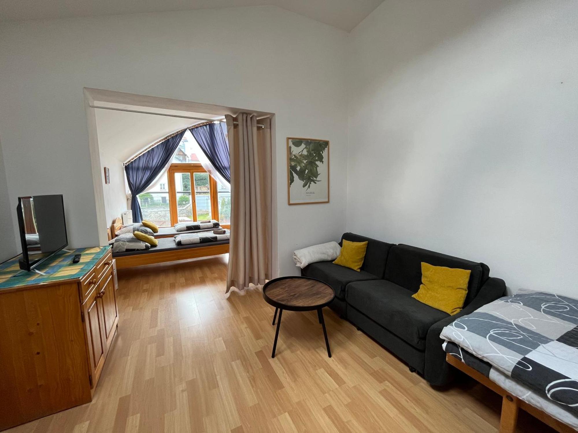וימפרק Apartman S Vyhledem Na Zamek I מראה חיצוני תמונה
